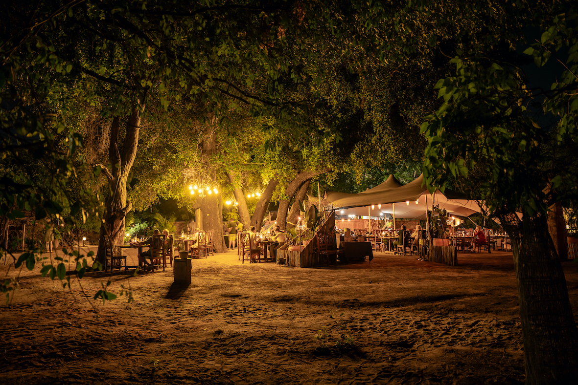 Sedudu Bar and Grill